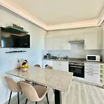 Hera House, Ponta Do Sol, Portugal 別荘 *